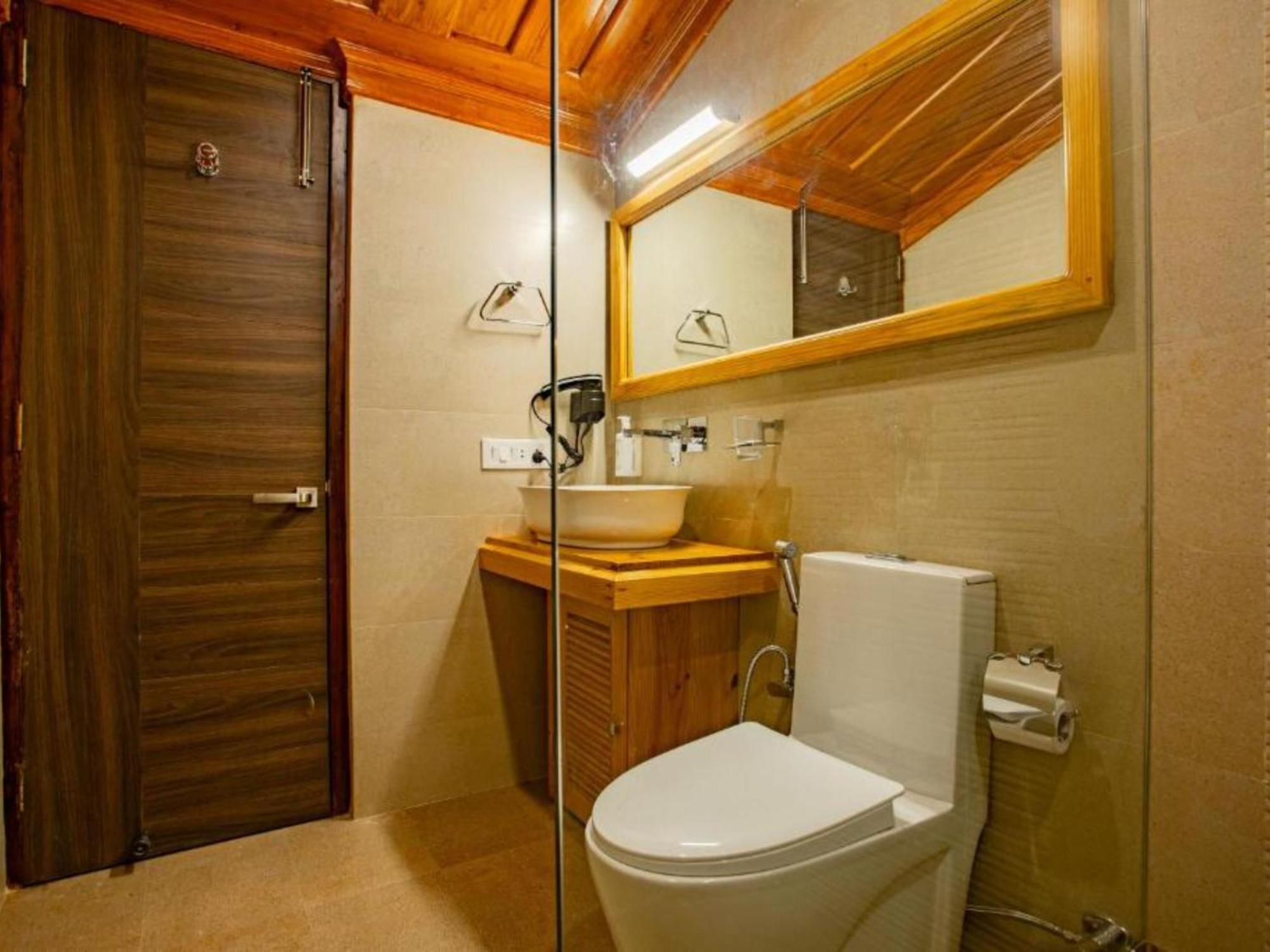 The Hosteller Shimla, Valley View Стая снимка
